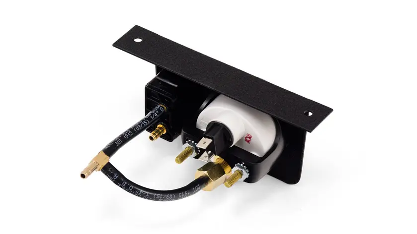 Airlift Single Needle Gauge Panel with one paddle switch- 200 PSI