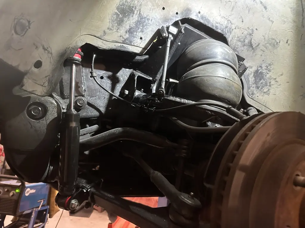 Chevy Suburban 1500 2000-2006 Bag & Bracket Kit