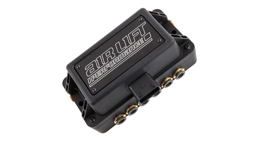 Airlift Air Lift Performance 3P (1/4" Air Line, 4 Gallon 5-Port Lightweight Polished Aluminum Tank, VIAIR 444C Compressor)