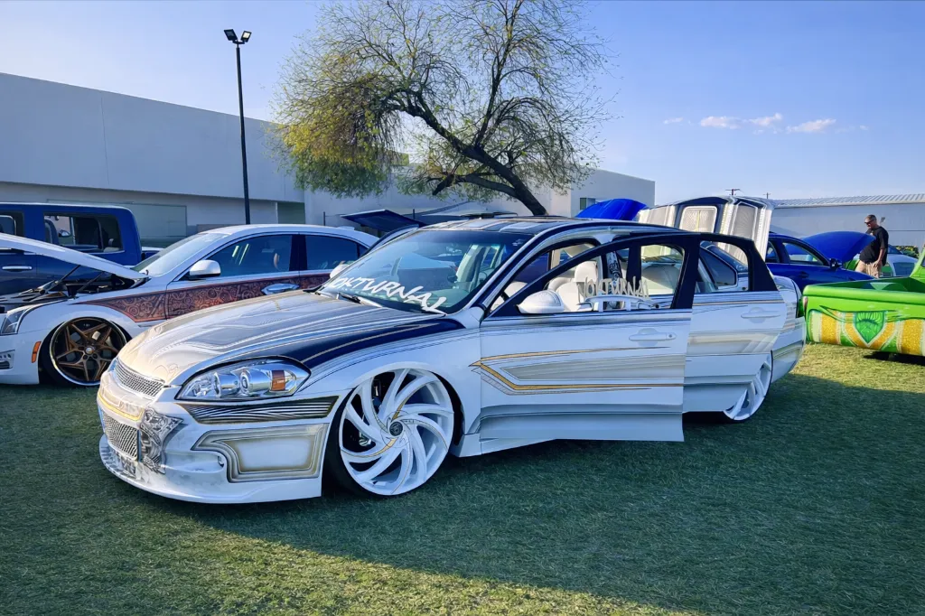 [30-102941] Chevy Impala 2000-2011 Solution Series (None)