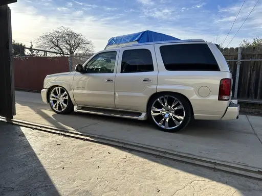 Cadillac Escalade 2001-2006 Bag & Bracket Kit