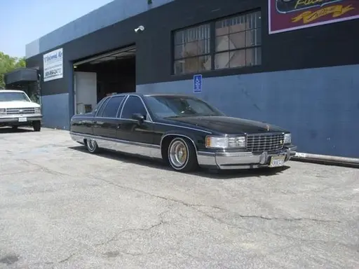 Cadillac Fleetwood 1994-1996 Bag & Bracket Kit