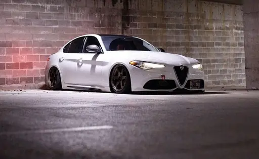 Alfa Romeo Giulia 2016-2023